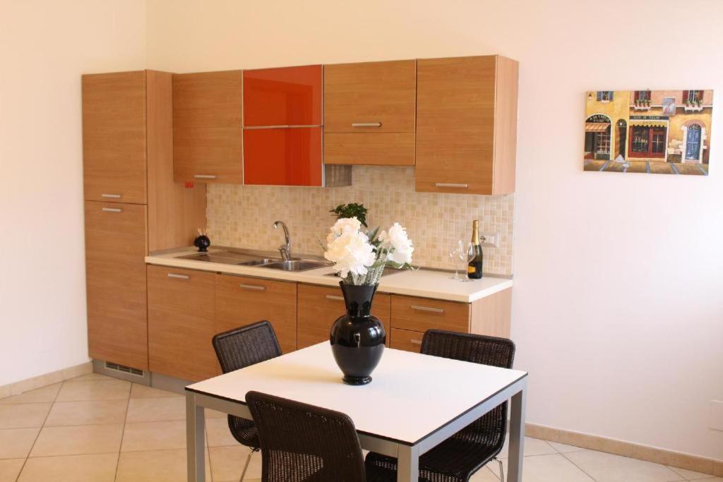 Colonna Rooms & Apartment Trani Εξωτερικό φωτογραφία