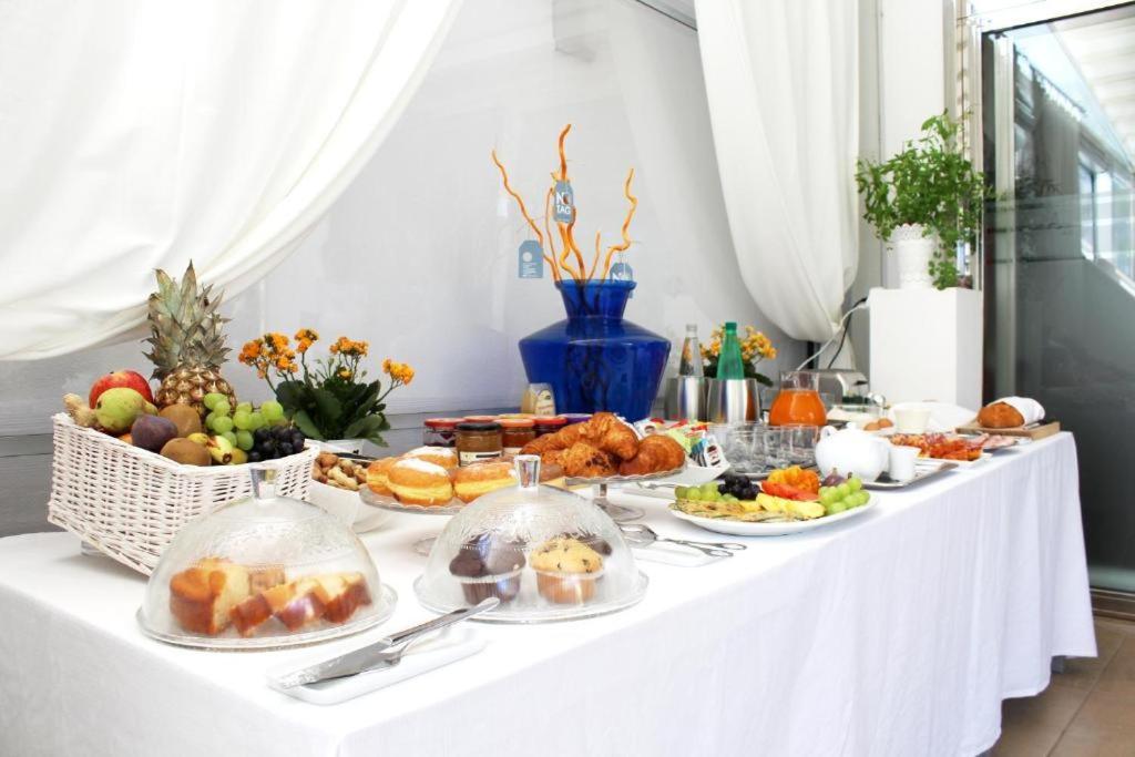 Colonna Rooms & Apartment Trani Εξωτερικό φωτογραφία
